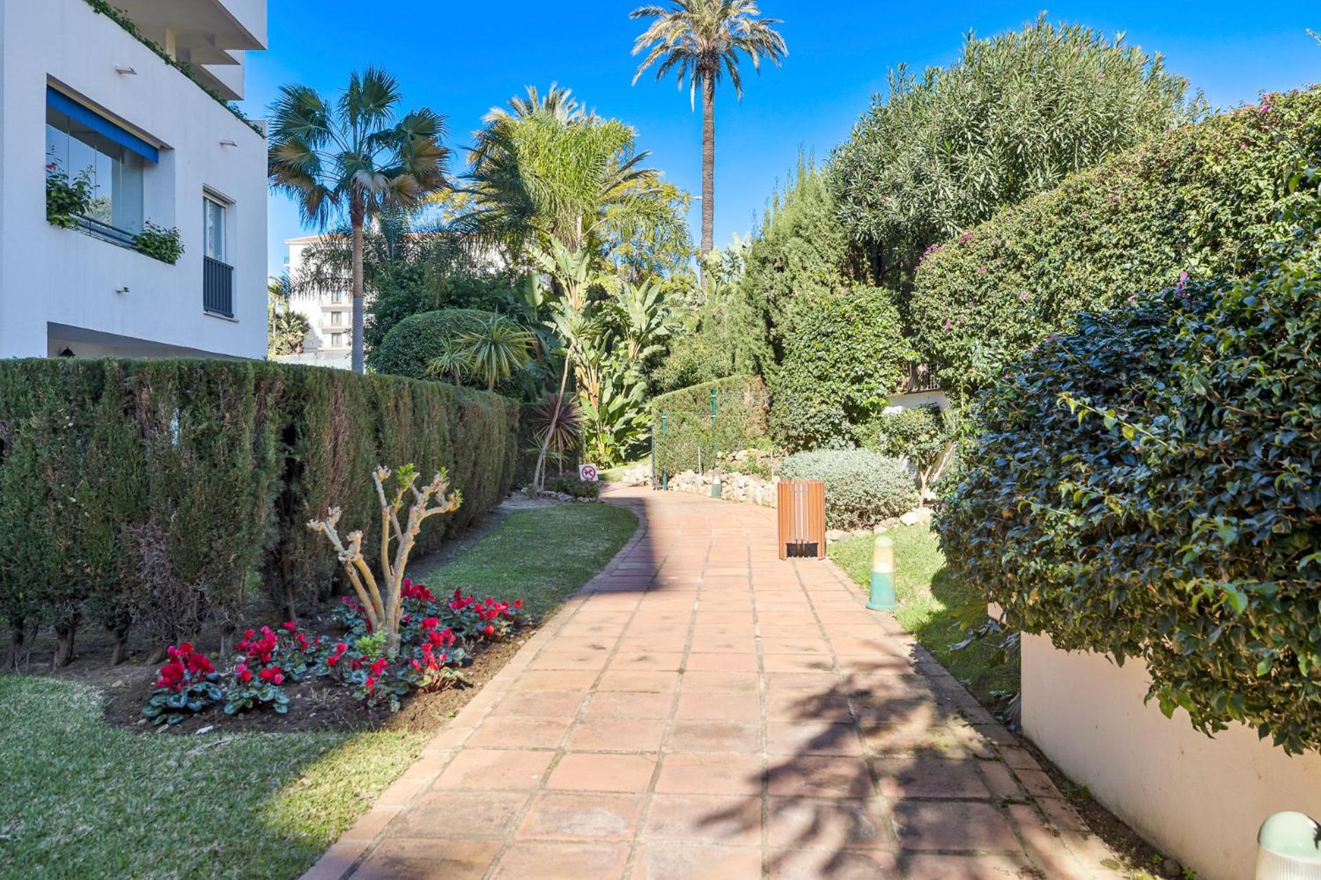 Charming And Spacious Apartment In Medina Garden - Puerto Banus Marbellac Extérieur photo